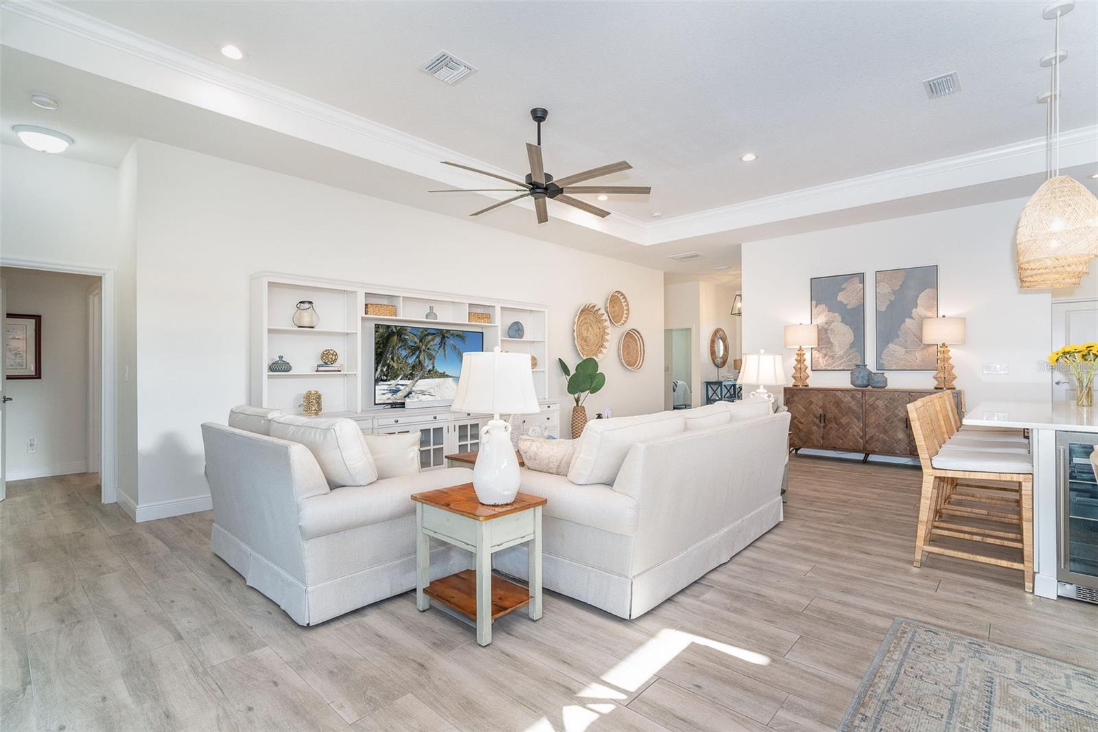 Image 6 of 55 For 10390 Coquina Court