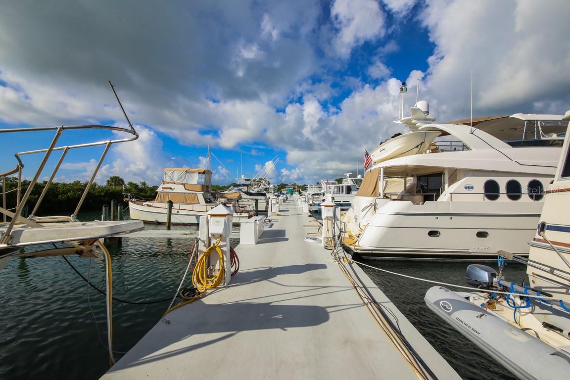 Image 10 of 22 For 5820 Gasparilla Road Slip 29