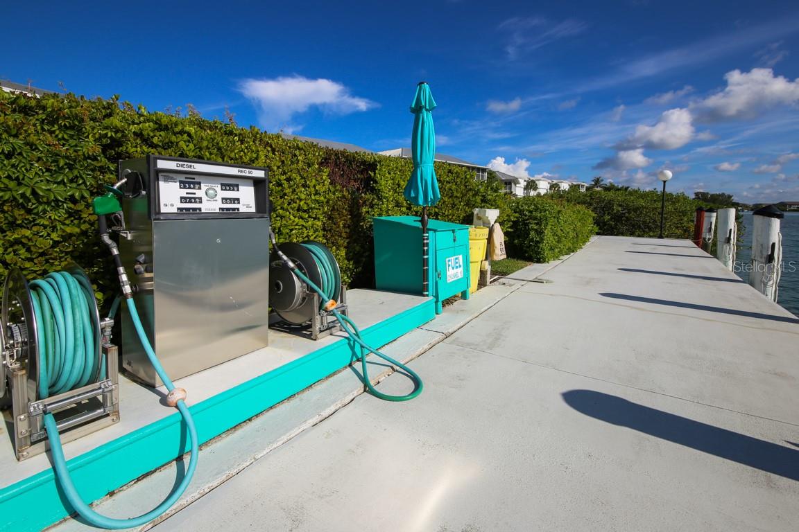 Image 17 of 22 For 5820 Gasparilla Road Slip 29