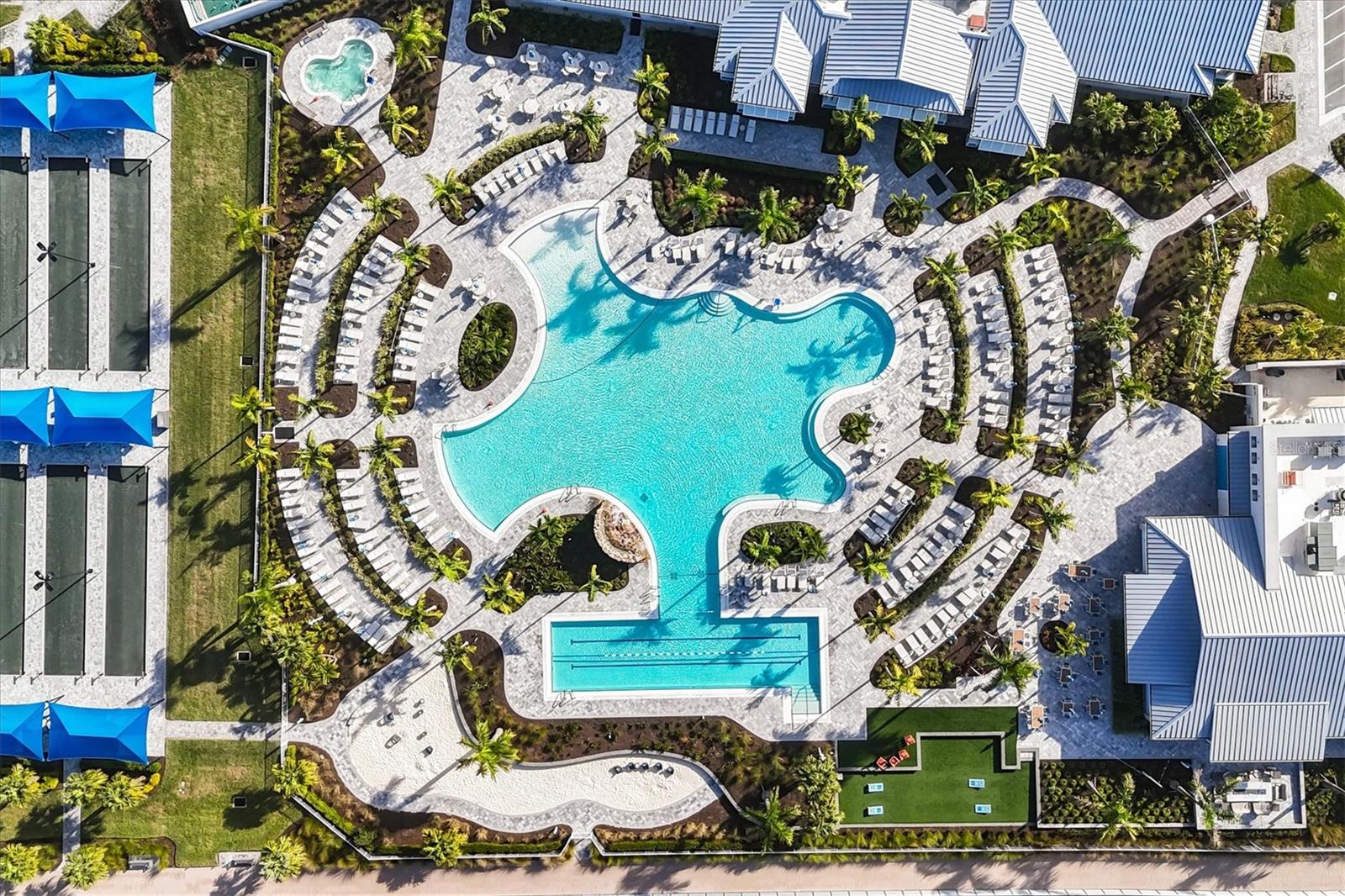 Image 31 of 46 For 26000 Seastone Drive