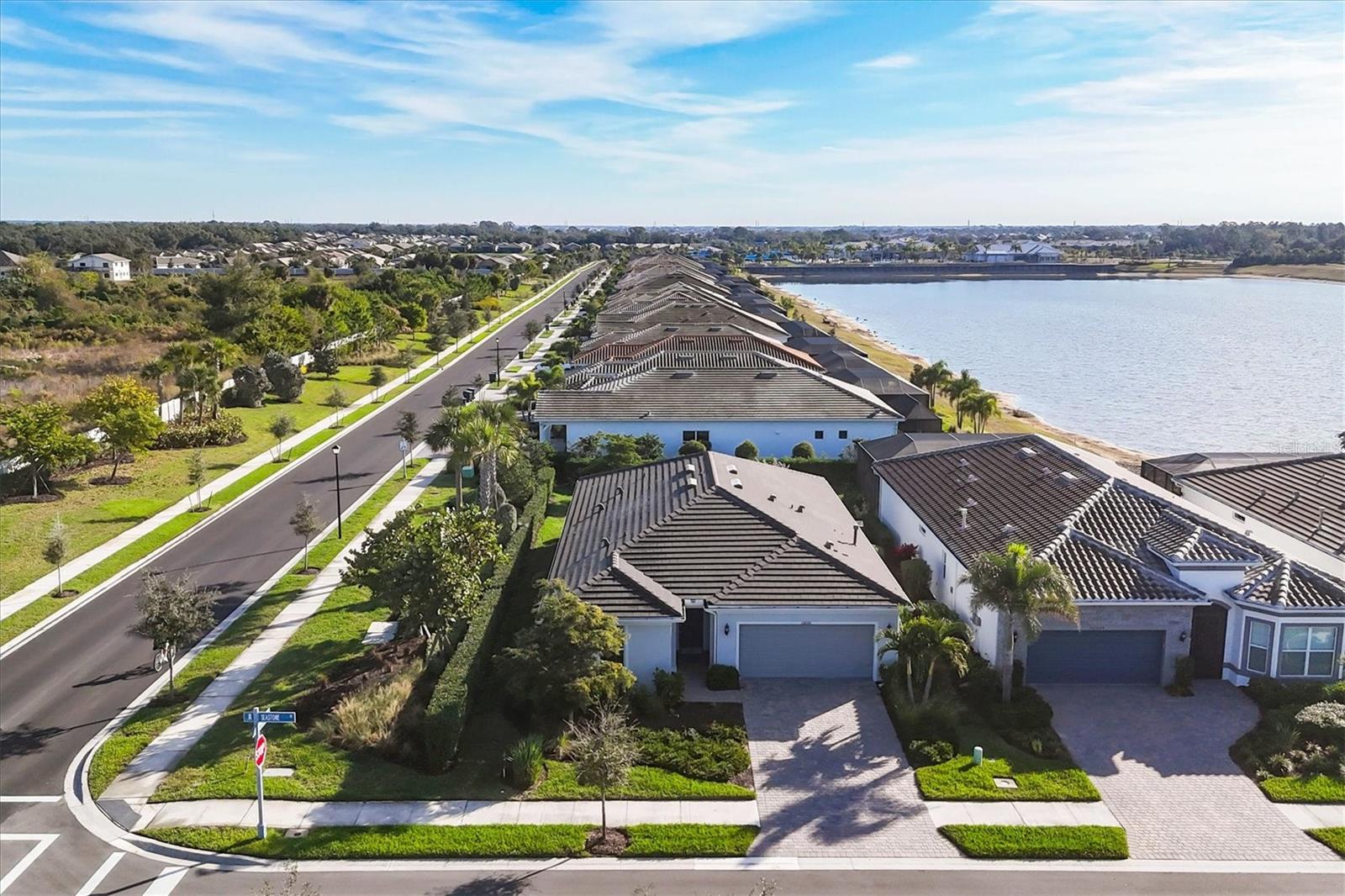 Image 43 of 46 For 26000 Seastone Drive