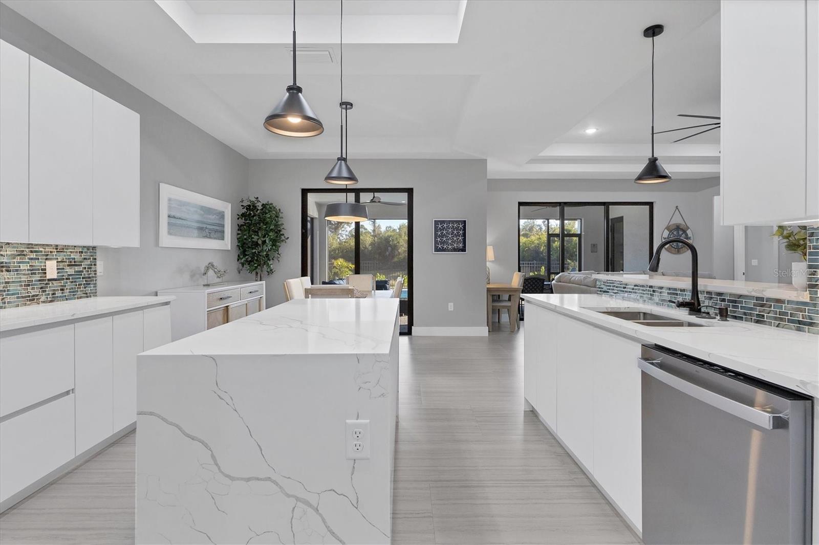 Image 17 of 52 For 115 Green Pine Park