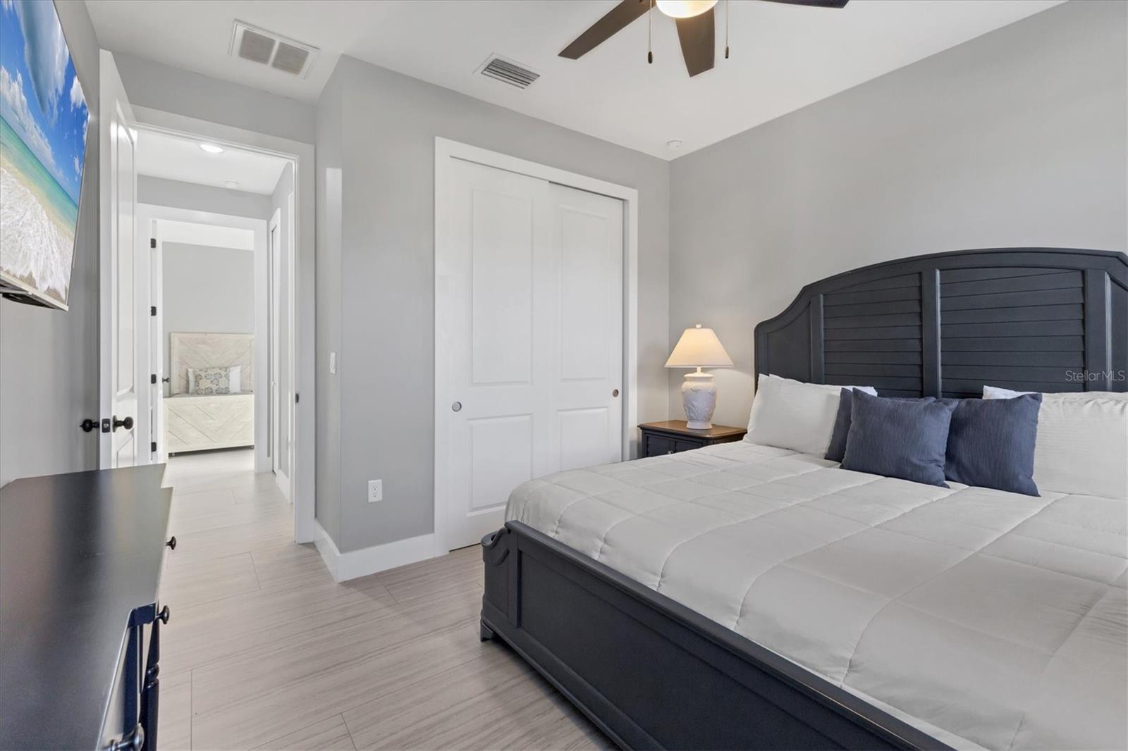 Image 27 of 52 For 115 Green Pine Park