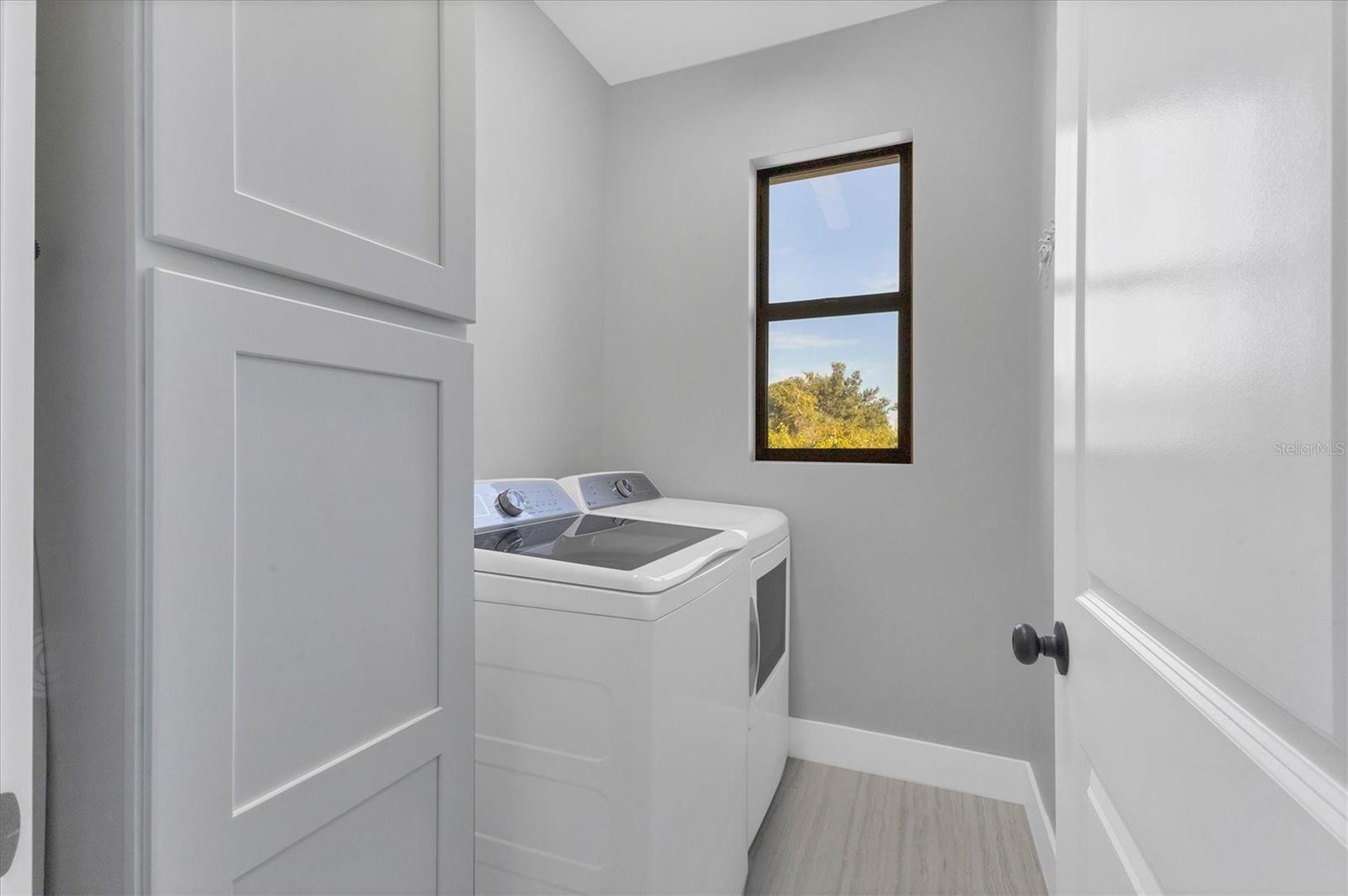 Image 31 of 52 For 115 Green Pine Park