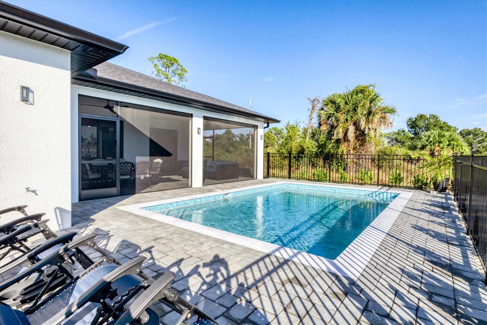 Image 38 of 52 For 115 Green Pine Park