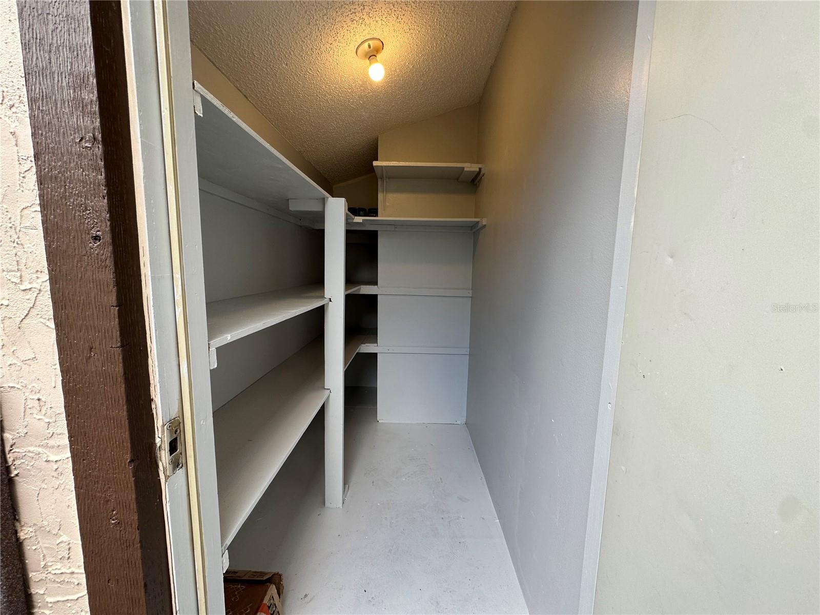 Image 21 of 24 For 4022 Beaver Lane 1000h