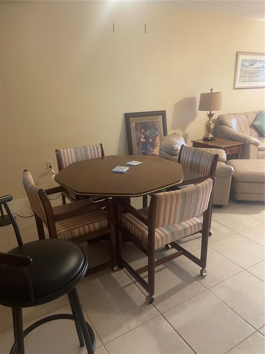 Image 10 of 20 For 1531 Placida Road 201