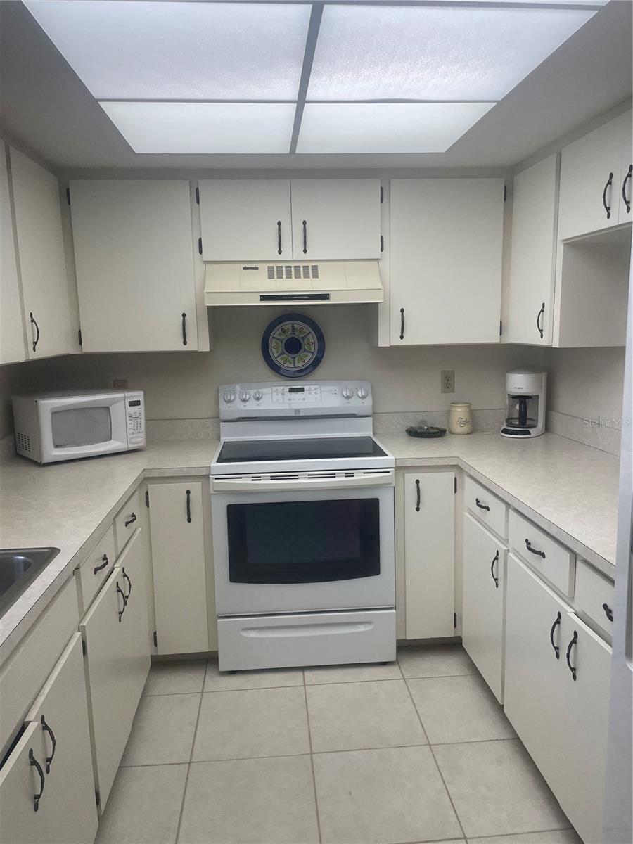 Image 11 of 20 For 1531 Placida Road 201