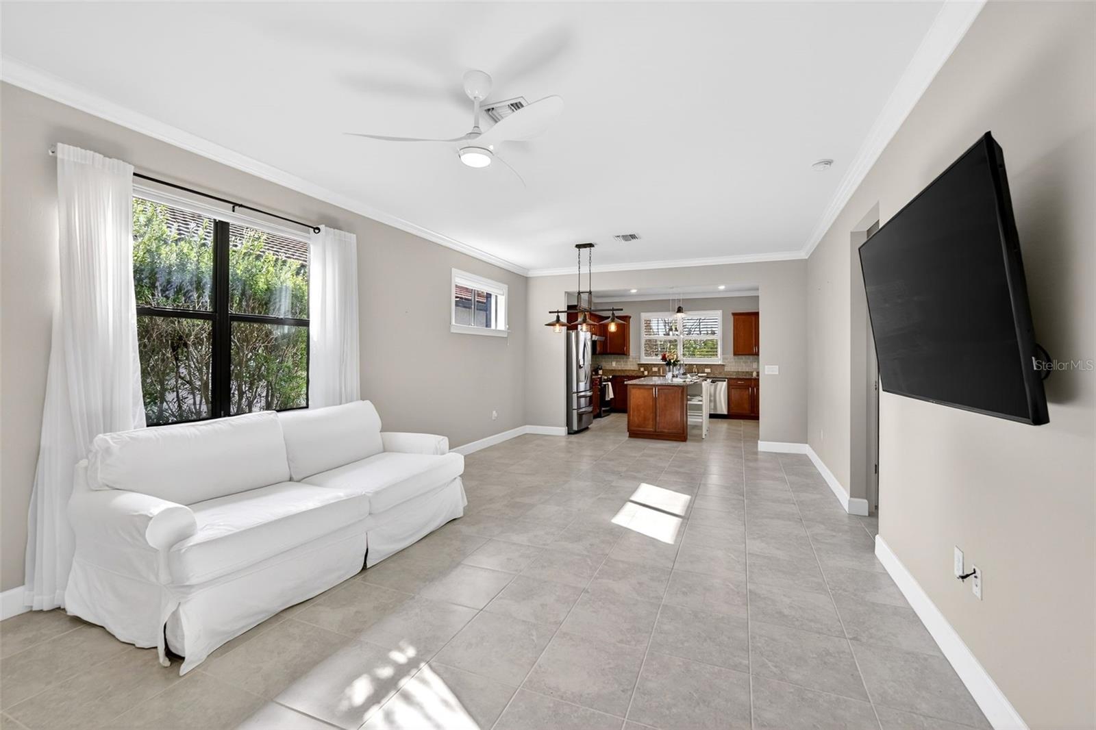 Image 10 of 63 For 2525 Daisy Drive