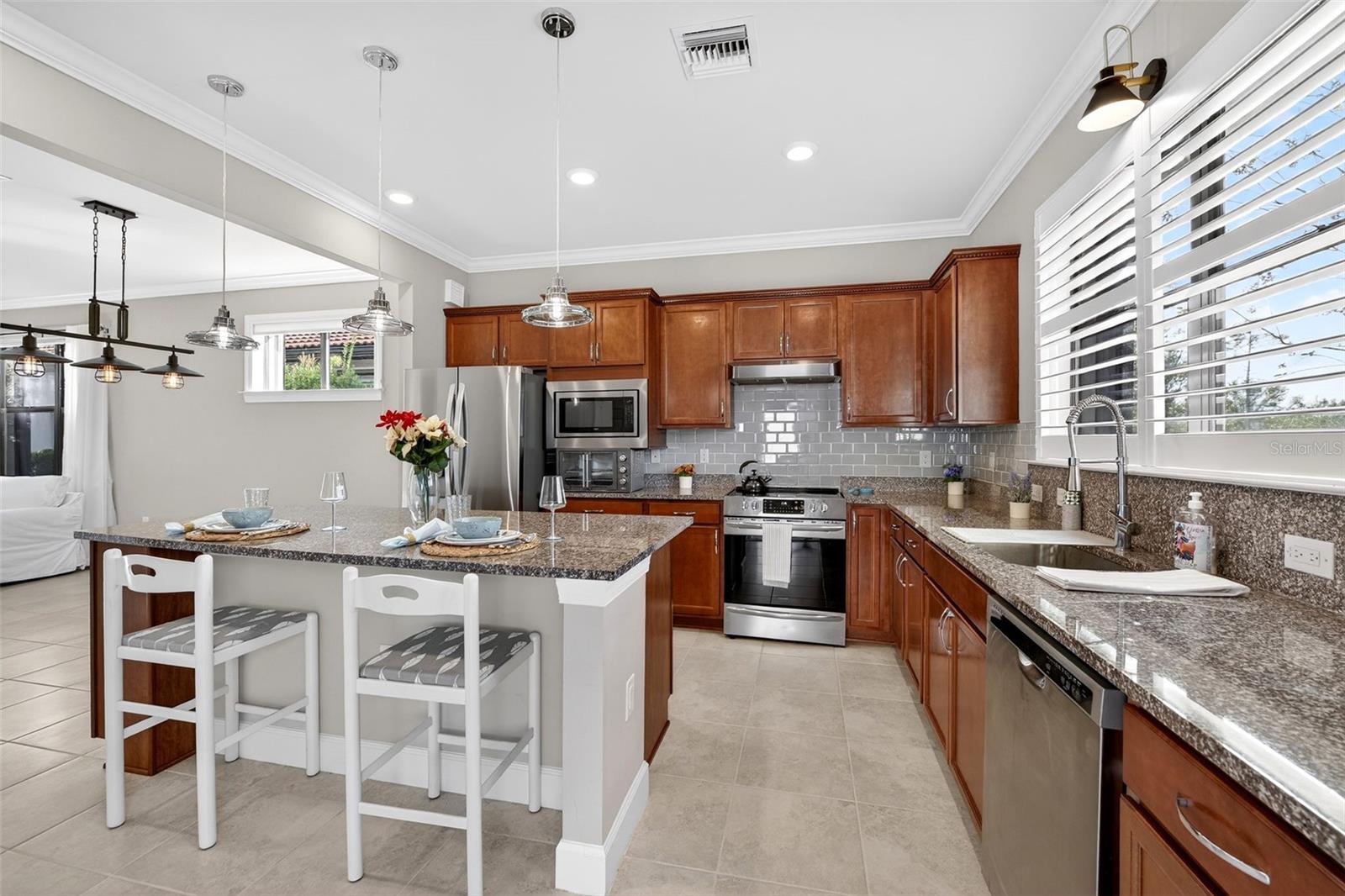 Image 13 of 63 For 2525 Daisy Drive