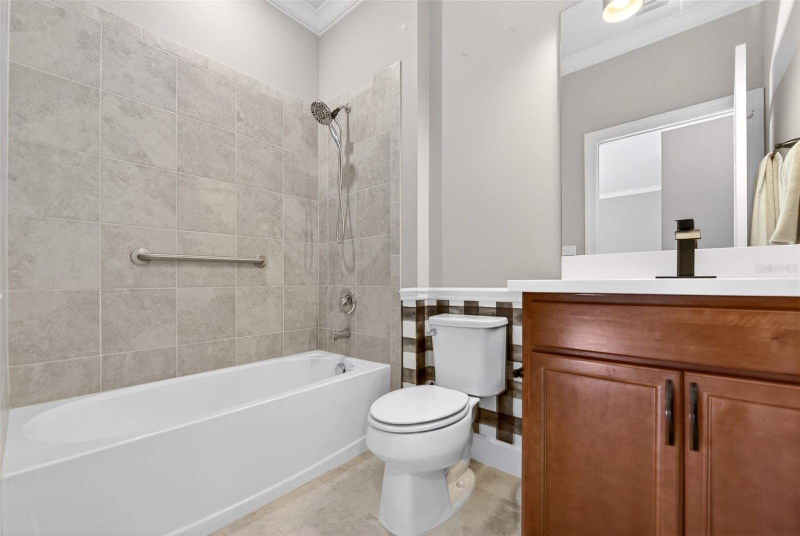 Image 22 of 63 For 2525 Daisy Drive