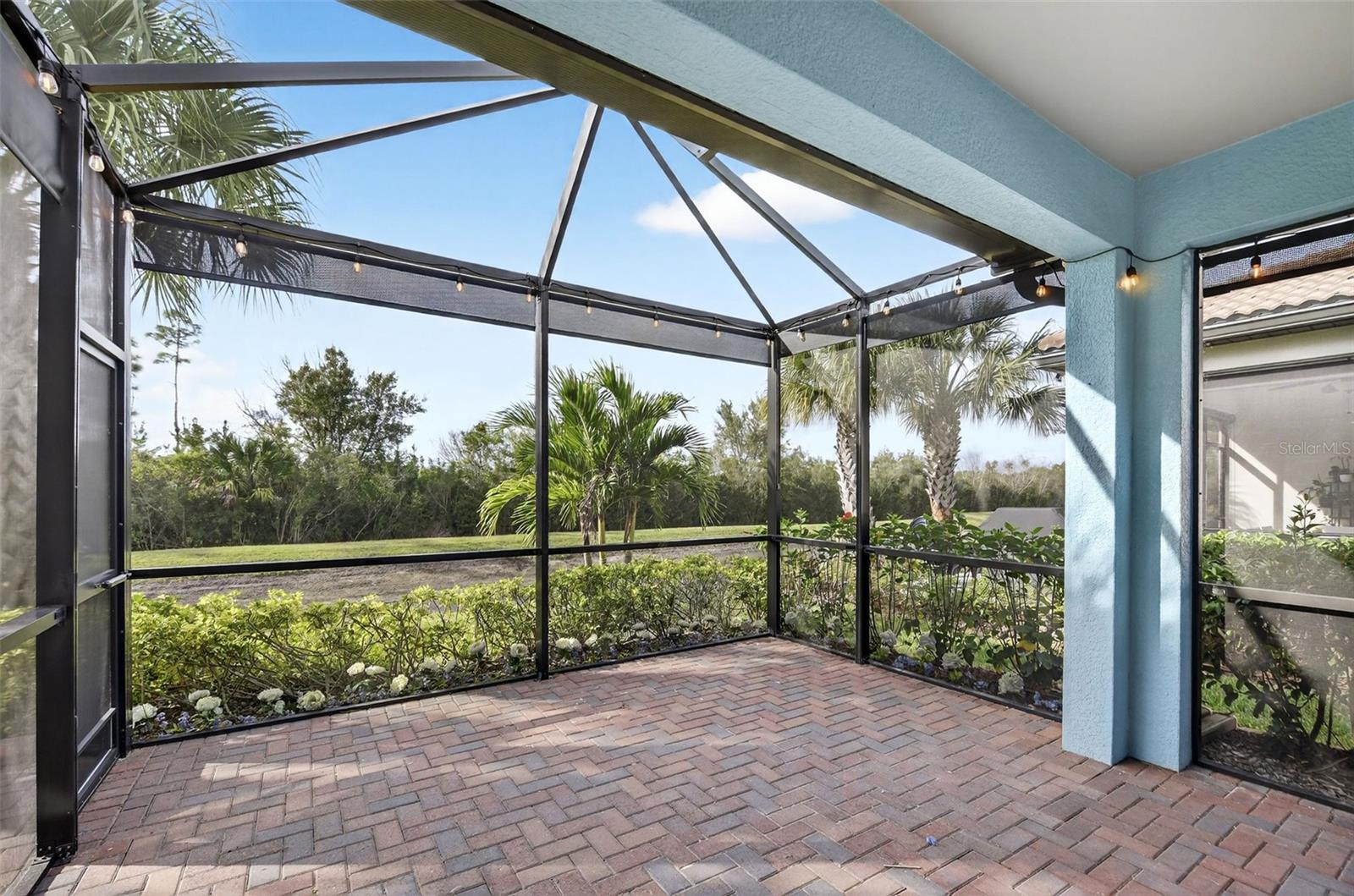 Image 26 of 63 For 2525 Daisy Drive