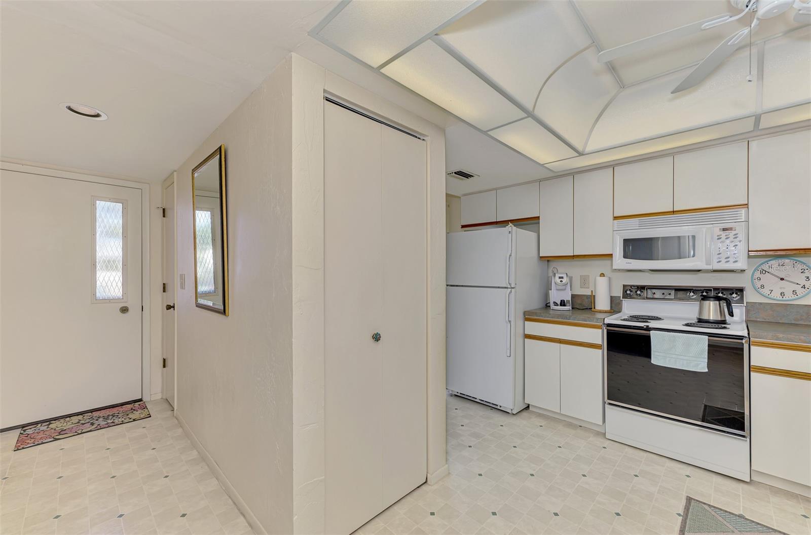 Image 14 of 64 For 6800 Placida Road 146