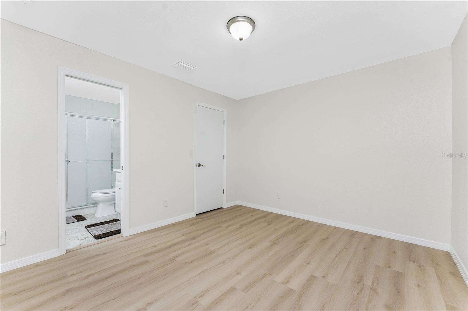 Image 16 of 45 For 6800 Placida Road 228