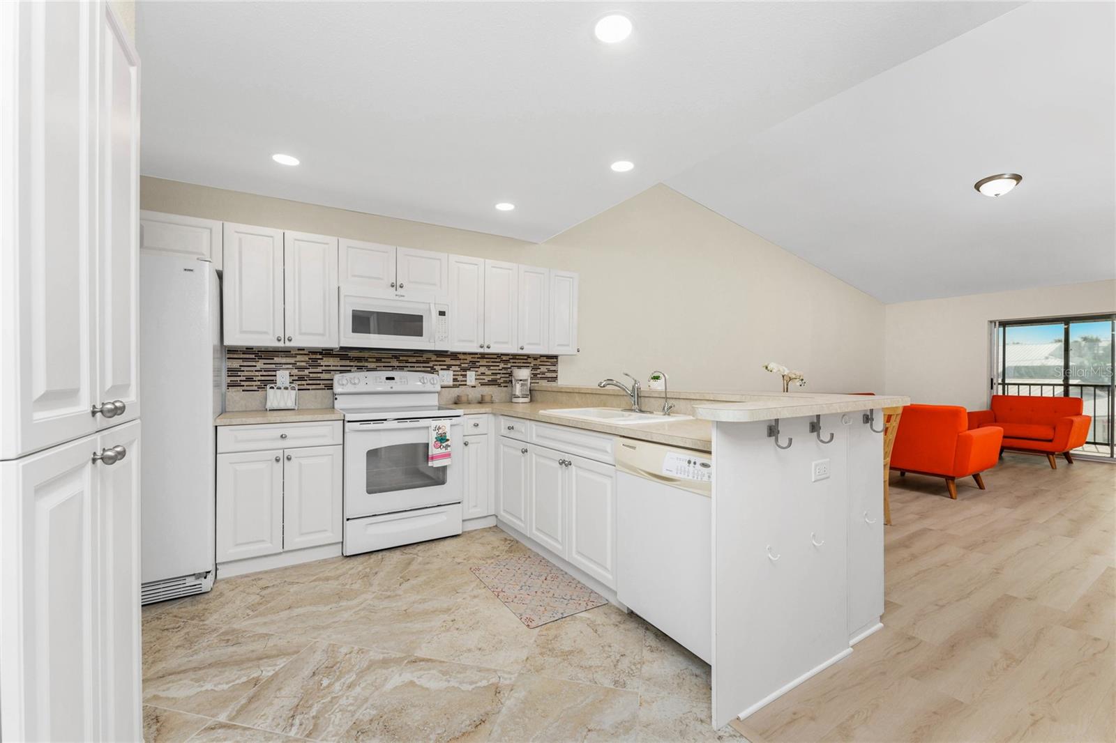 Image 7 of 45 For 6800 Placida Road 228