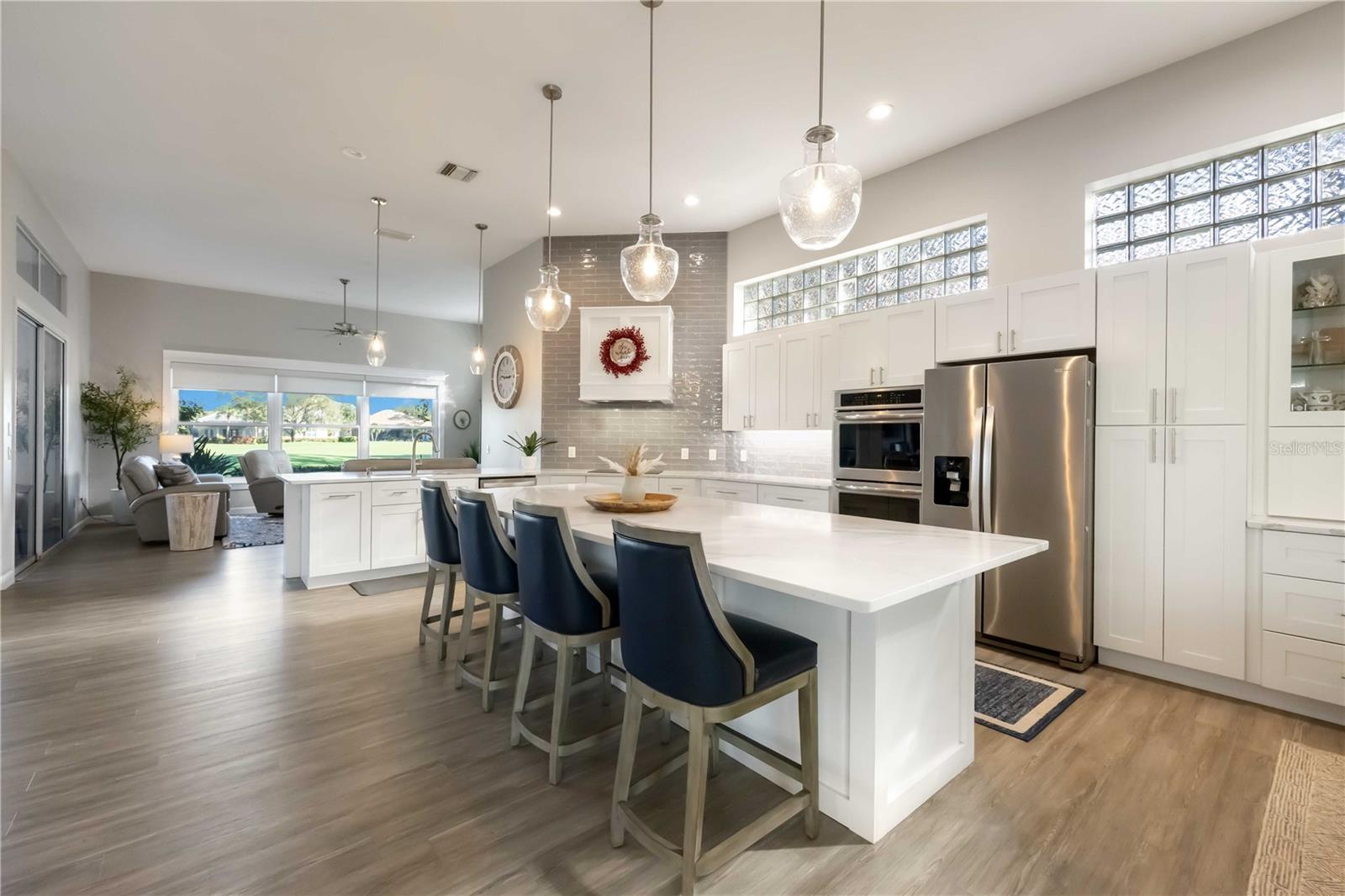 Listing photo id 21 for 534 Cheval Drive