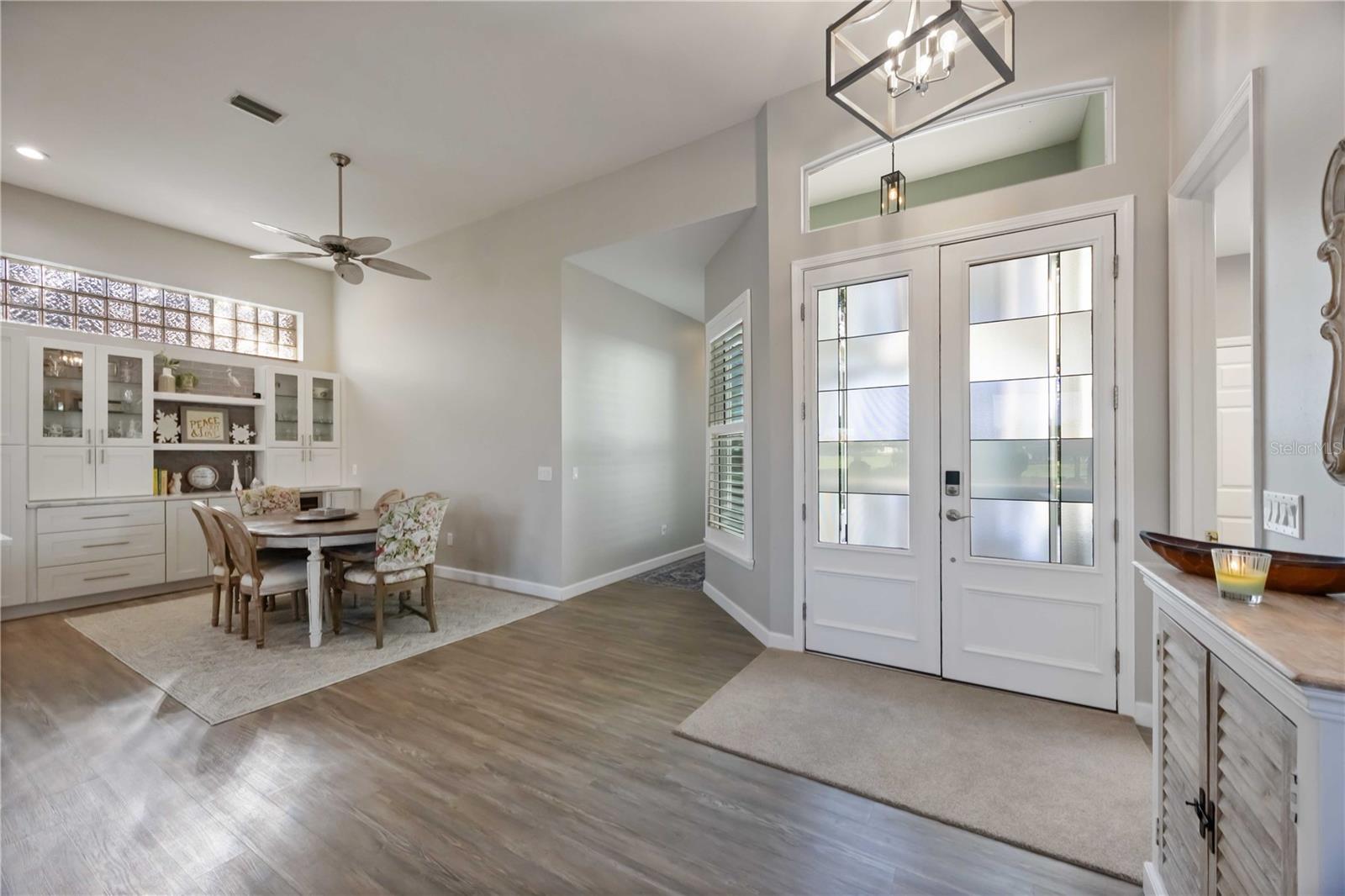 Listing photo id 23 for 534 Cheval Drive