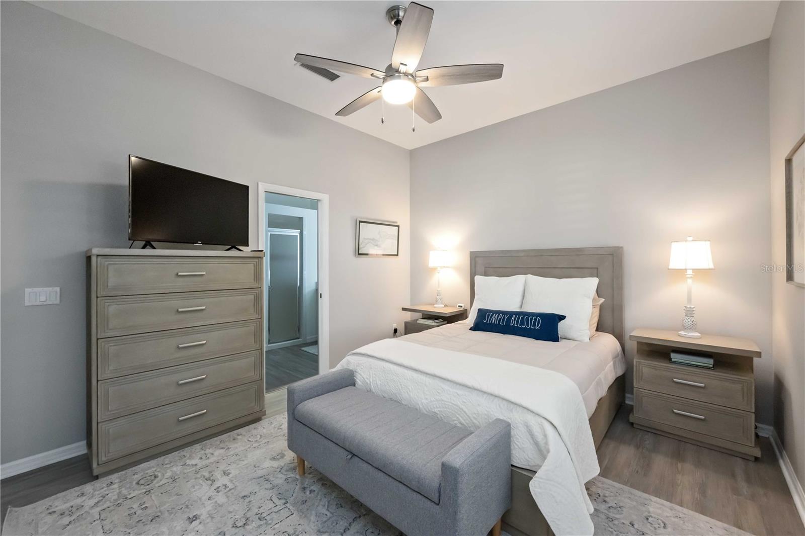 Listing photo id 27 for 534 Cheval Drive