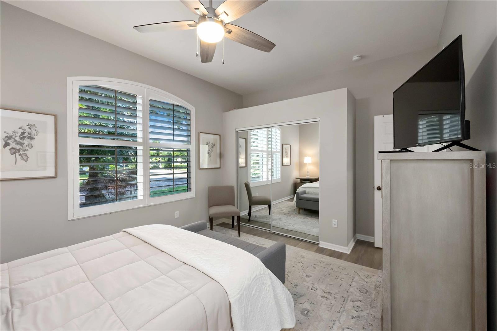 Listing photo id 29 for 534 Cheval Drive