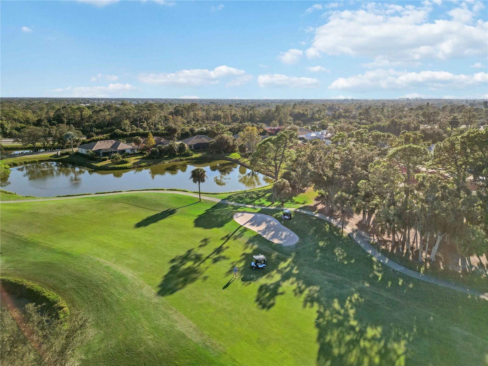 Listing photo id 77 for 534 Cheval Drive