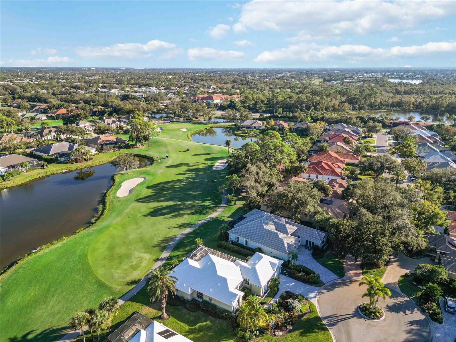 Listing photo id 80 for 534 Cheval Drive