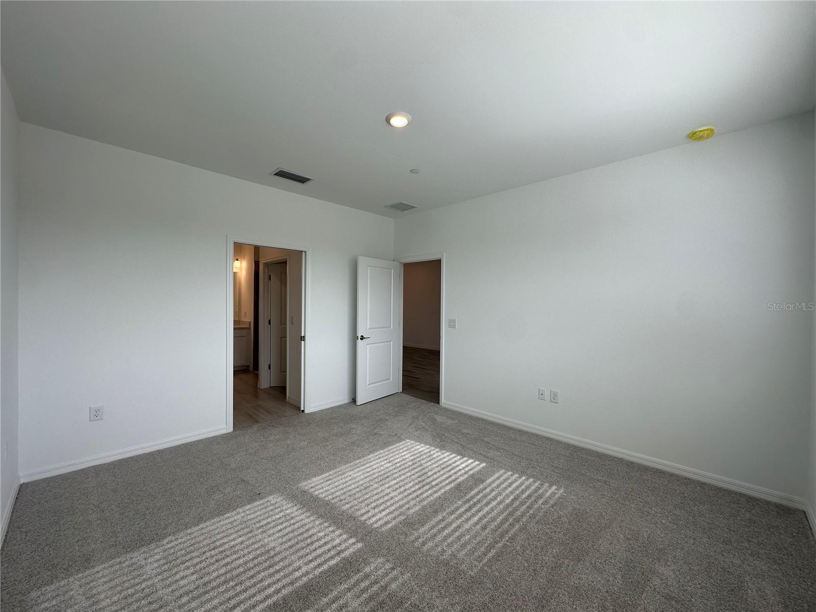 Image 18 of 44 For 23819 Collina Way 104