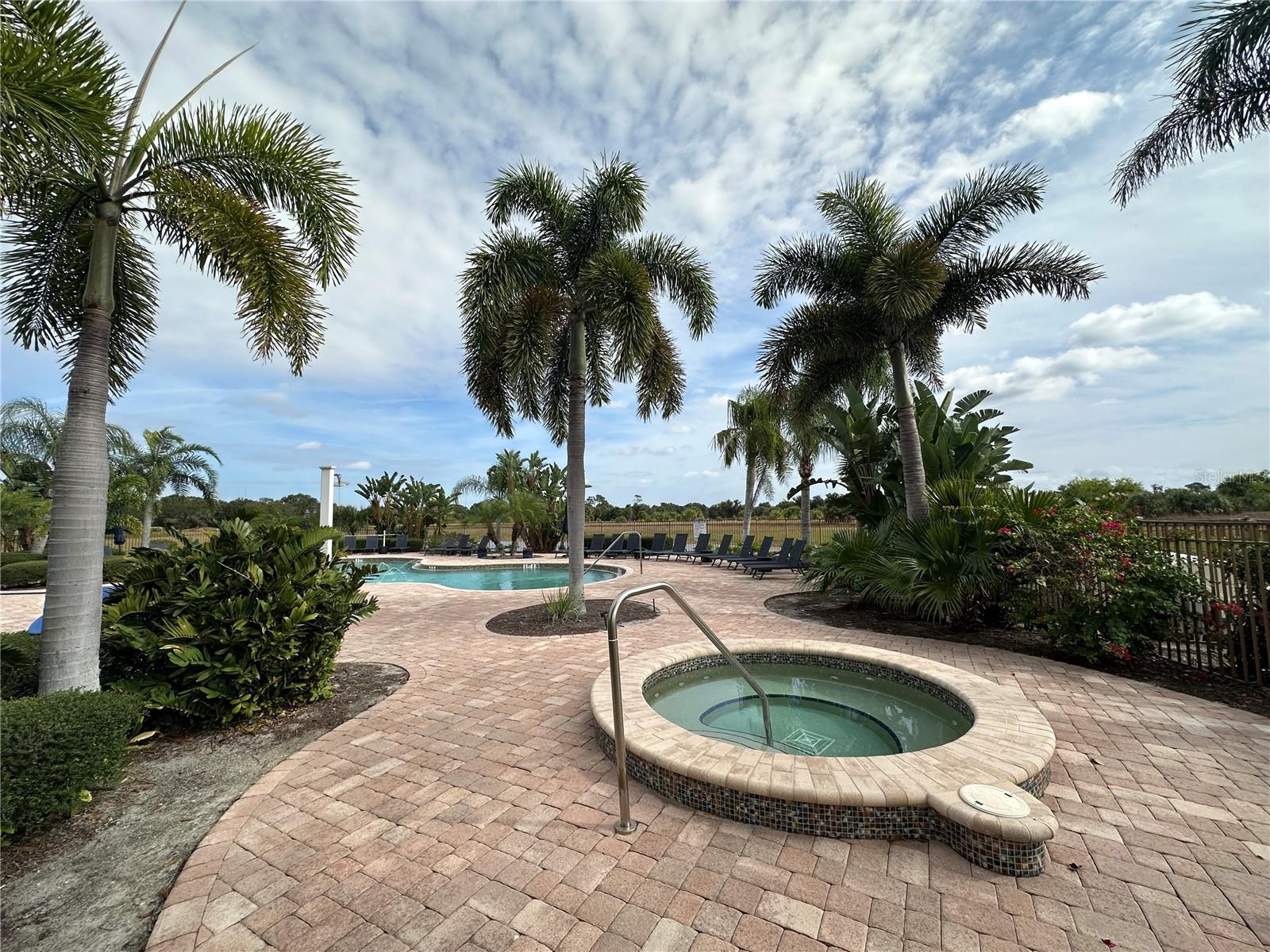 Image 37 of 44 For 23819 Collina Way 104