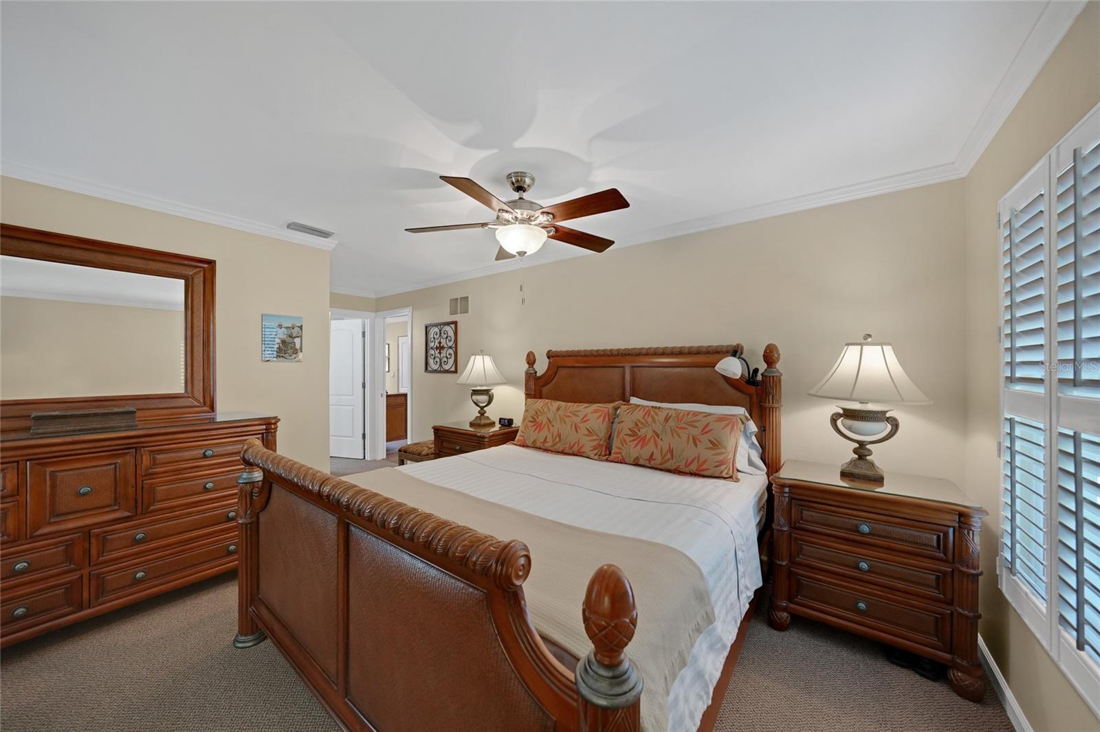 Image 18 of 75 For 643 Foxwood Boulevard 78