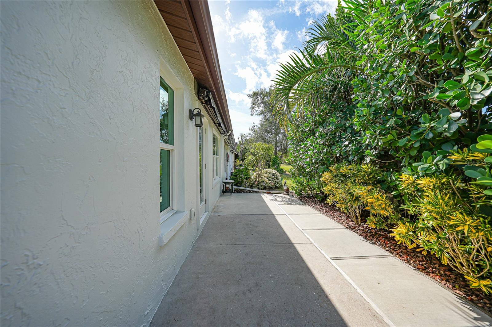 Image 31 of 75 For 643 Foxwood Boulevard 78