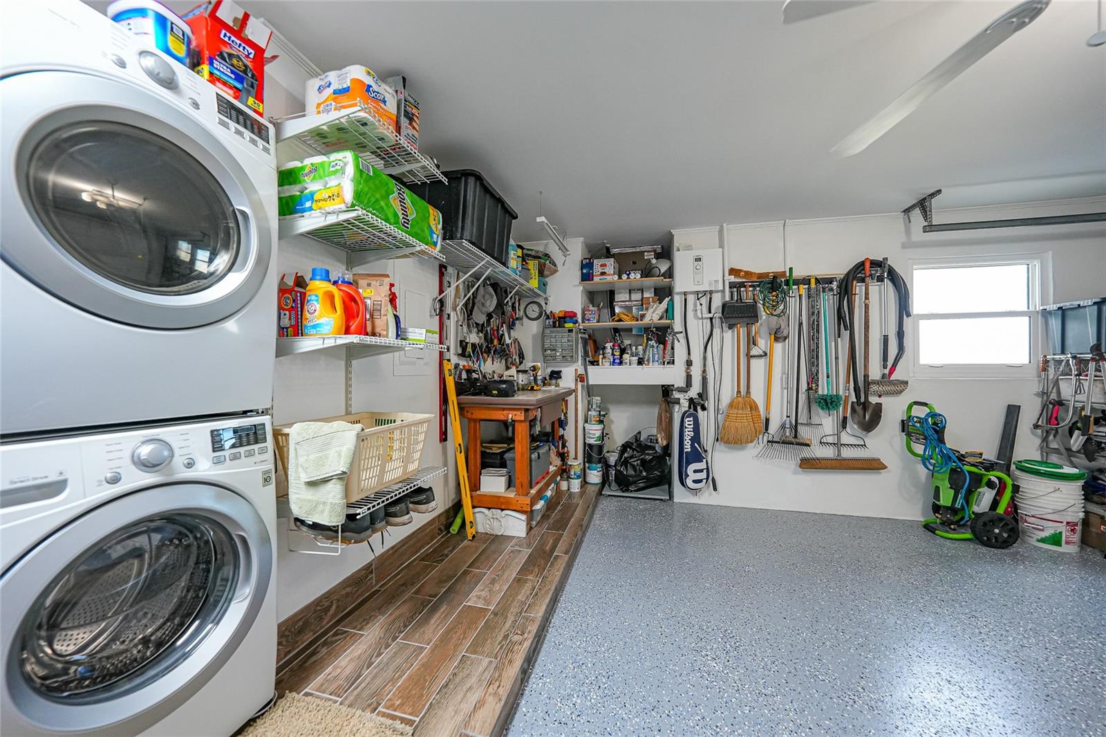 Image 34 of 75 For 643 Foxwood Boulevard 78