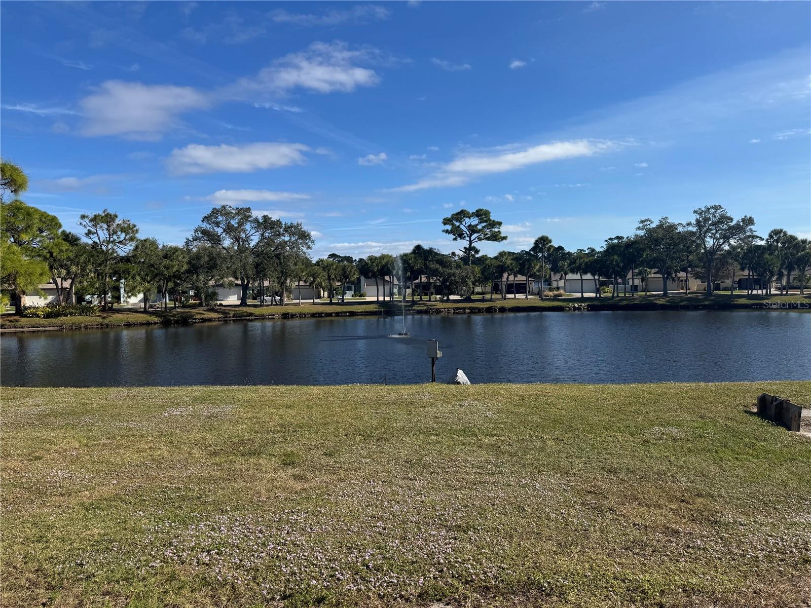 Image 50 of 75 For 643 Foxwood Boulevard 78