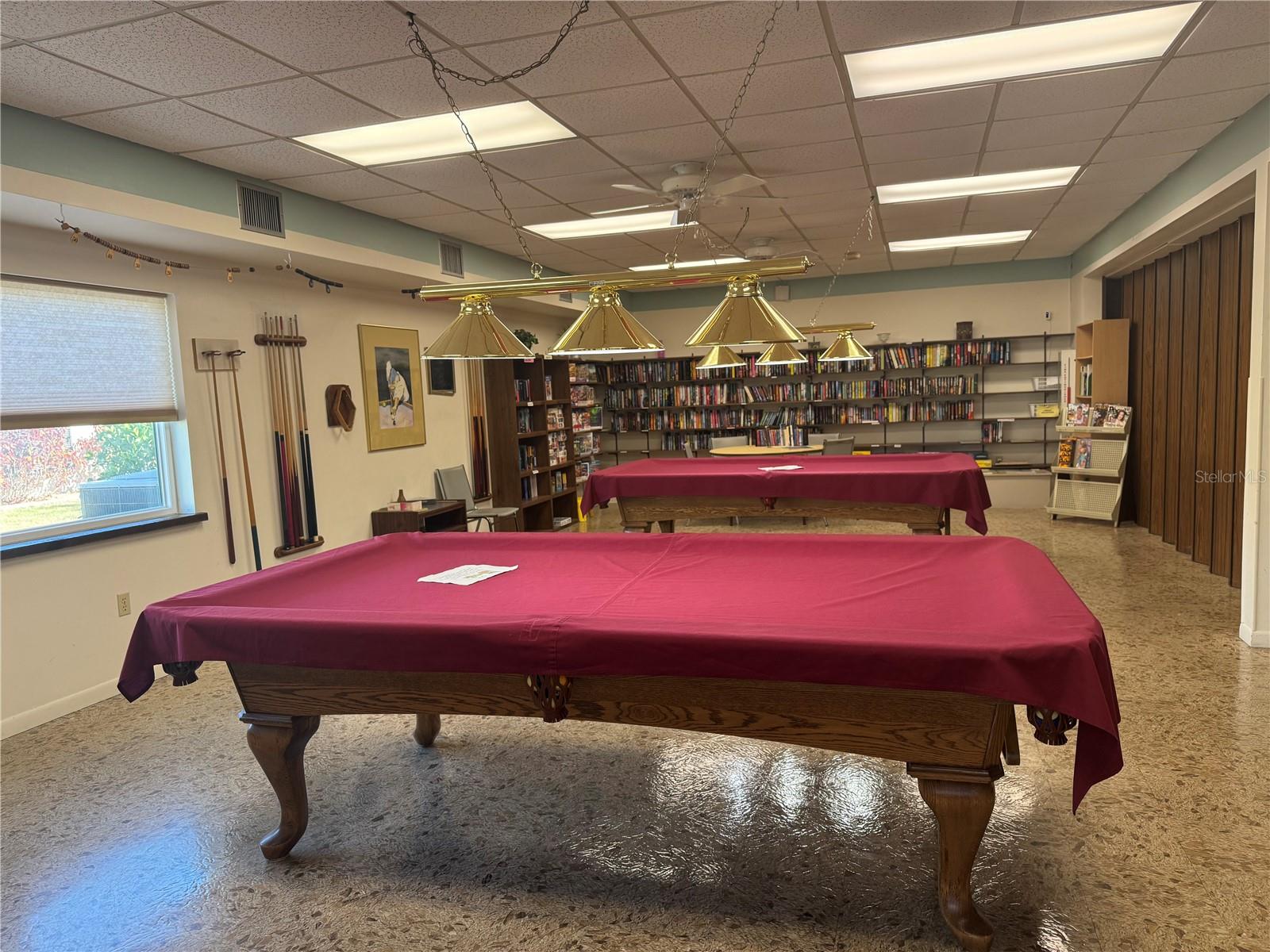 Image 55 of 75 For 643 Foxwood Boulevard 78