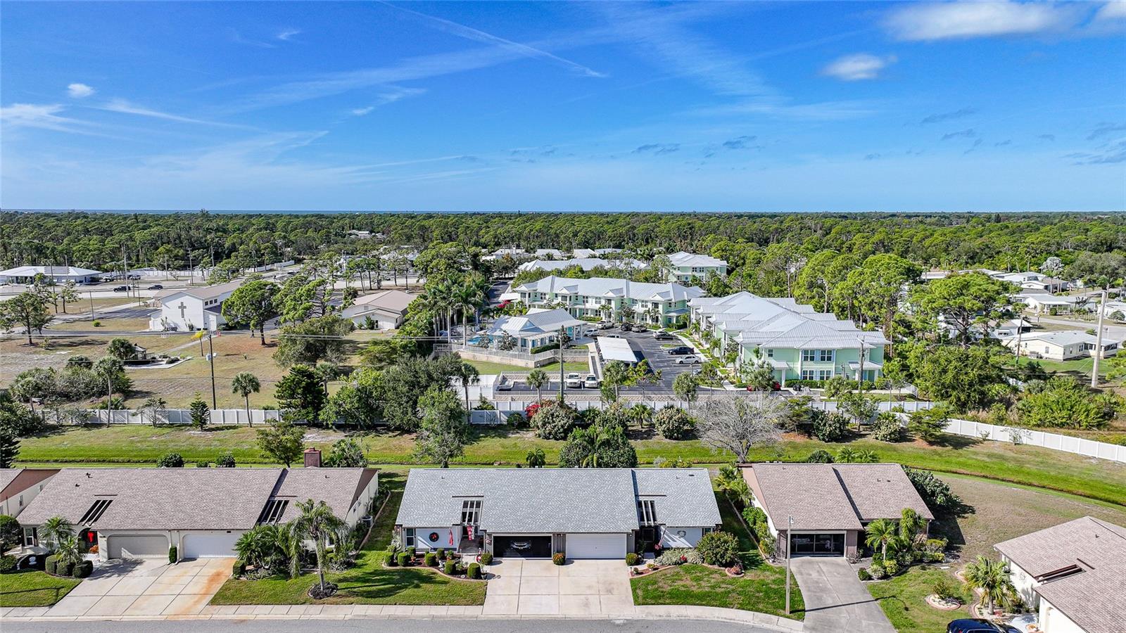 Image 62 of 75 For 643 Foxwood Boulevard 78