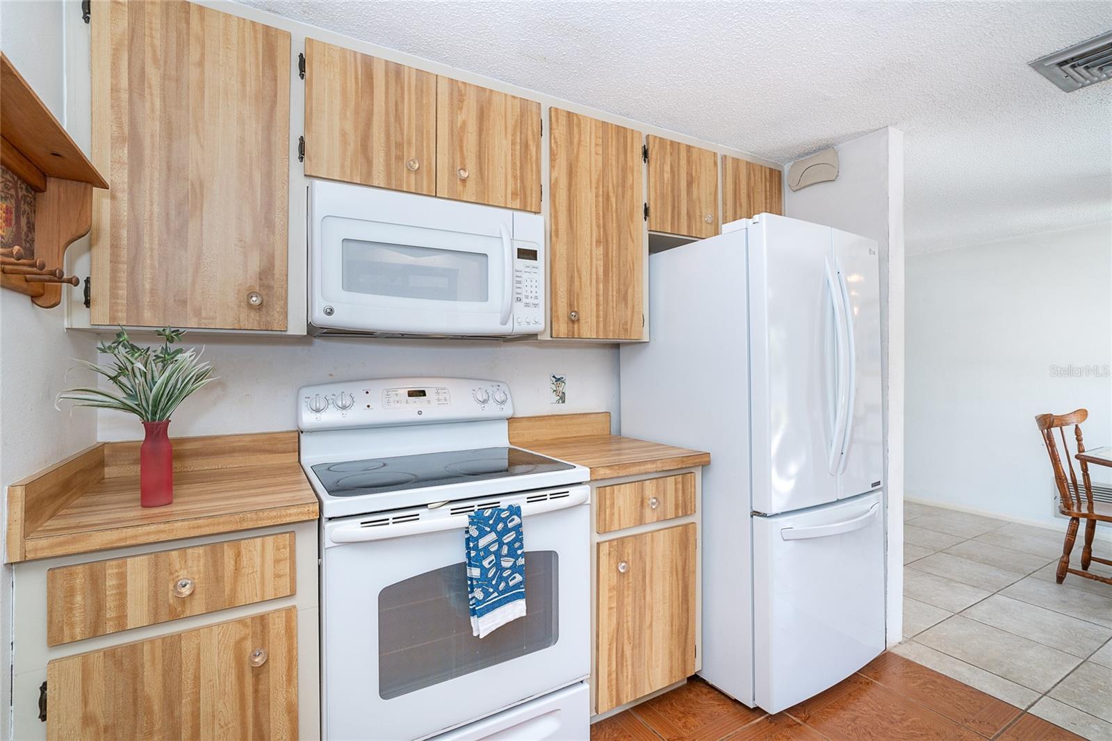 Image 10 of 37 For 213 High Point Drive 213b