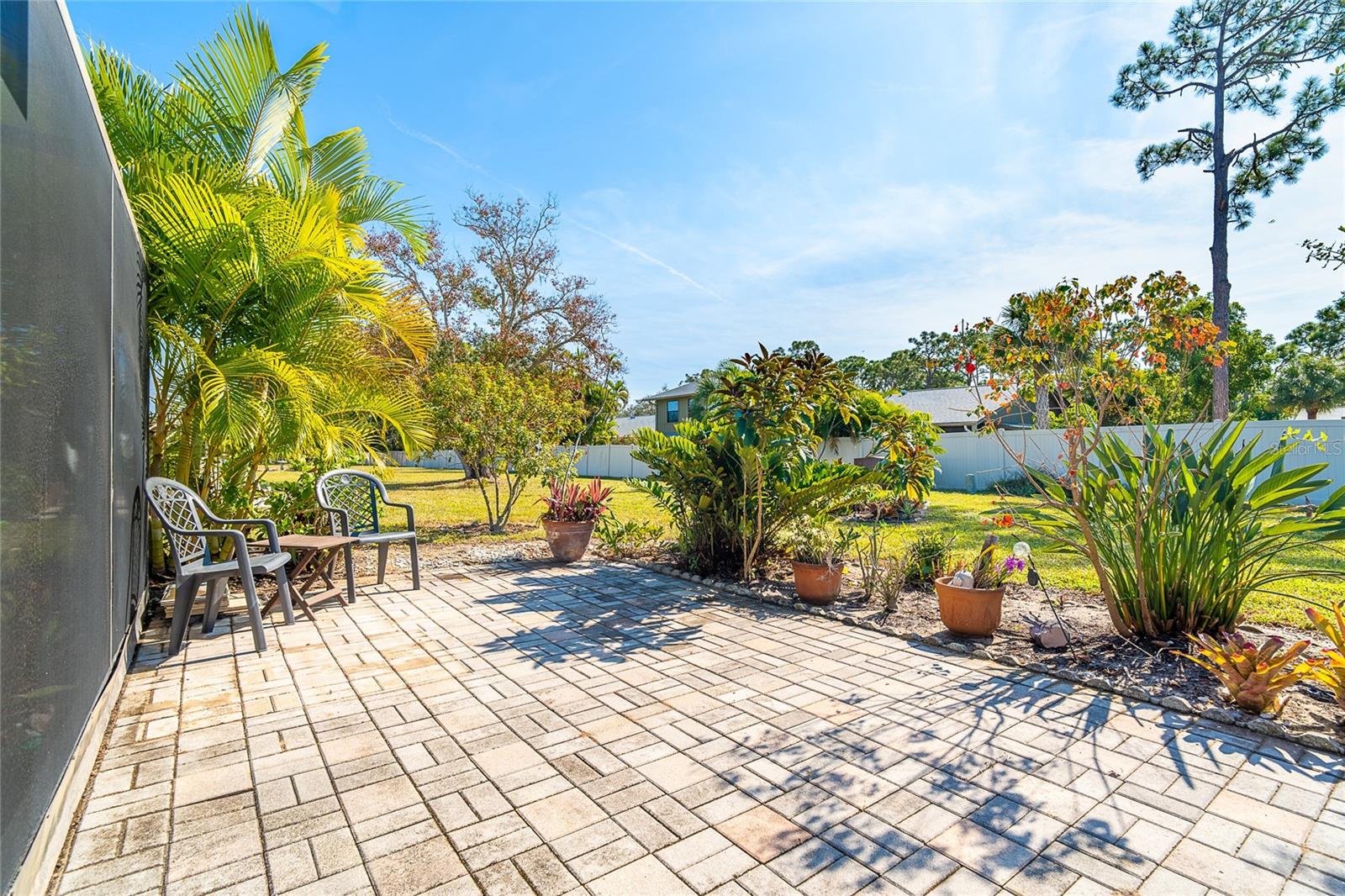 Image 17 of 37 For 213 High Point Drive 213b