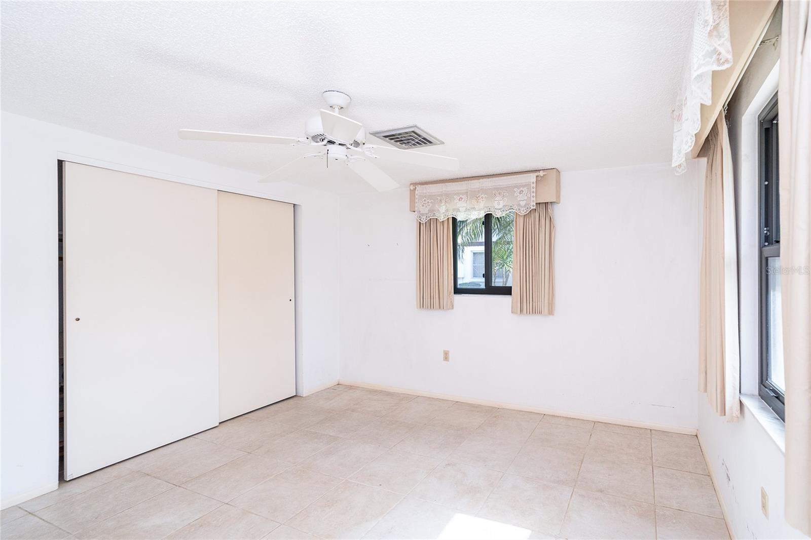 Image 24 of 37 For 213 High Point Drive 213b