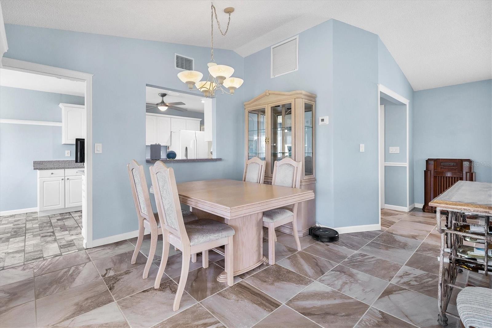 Image 15 of 37 For 2516 Dixon Terrace