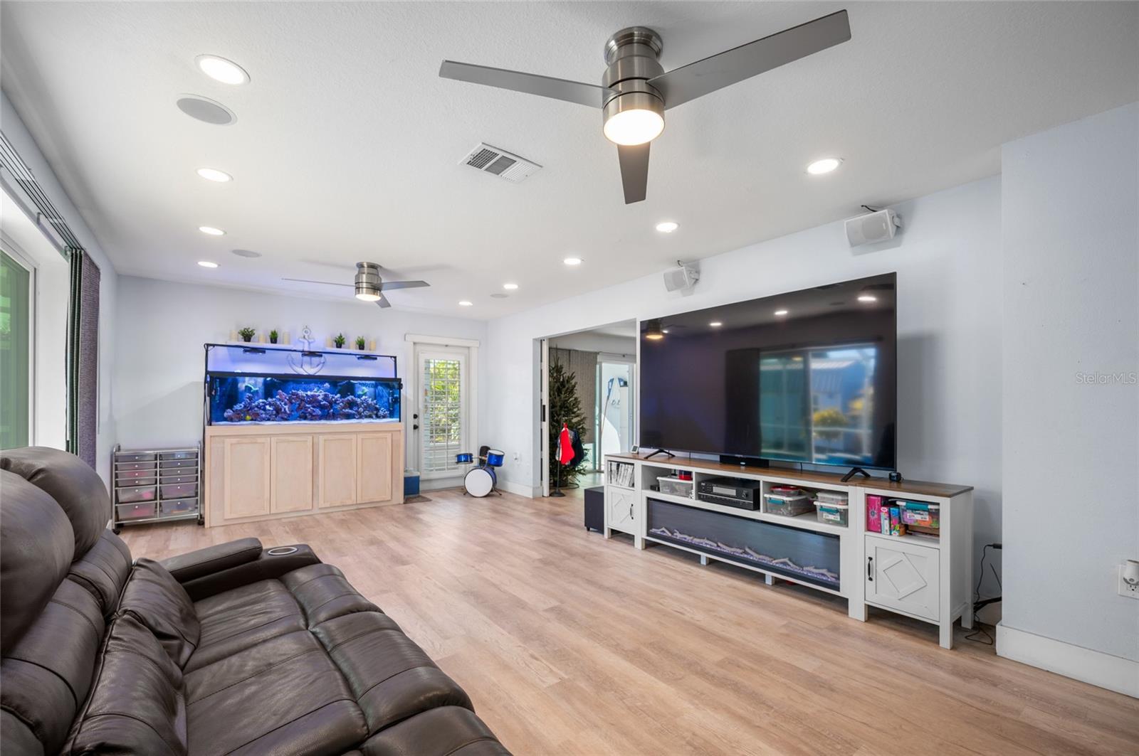 Image 12 of 68 For 9285 Galaxie Circle