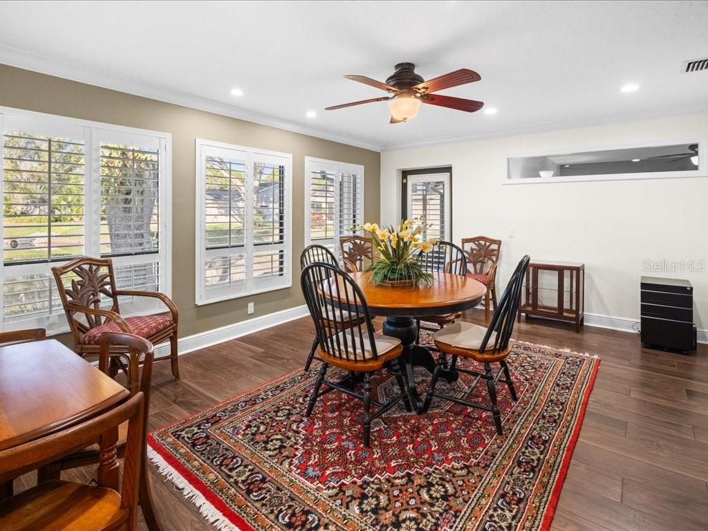 Image 20 of 47 For 299 Forest Springs Court