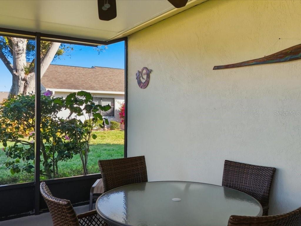 Image 21 of 47 For 299 Forest Springs Court