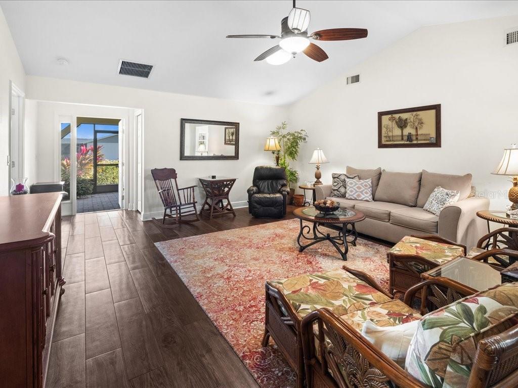 Image 6 of 47 For 299 Forest Springs Court