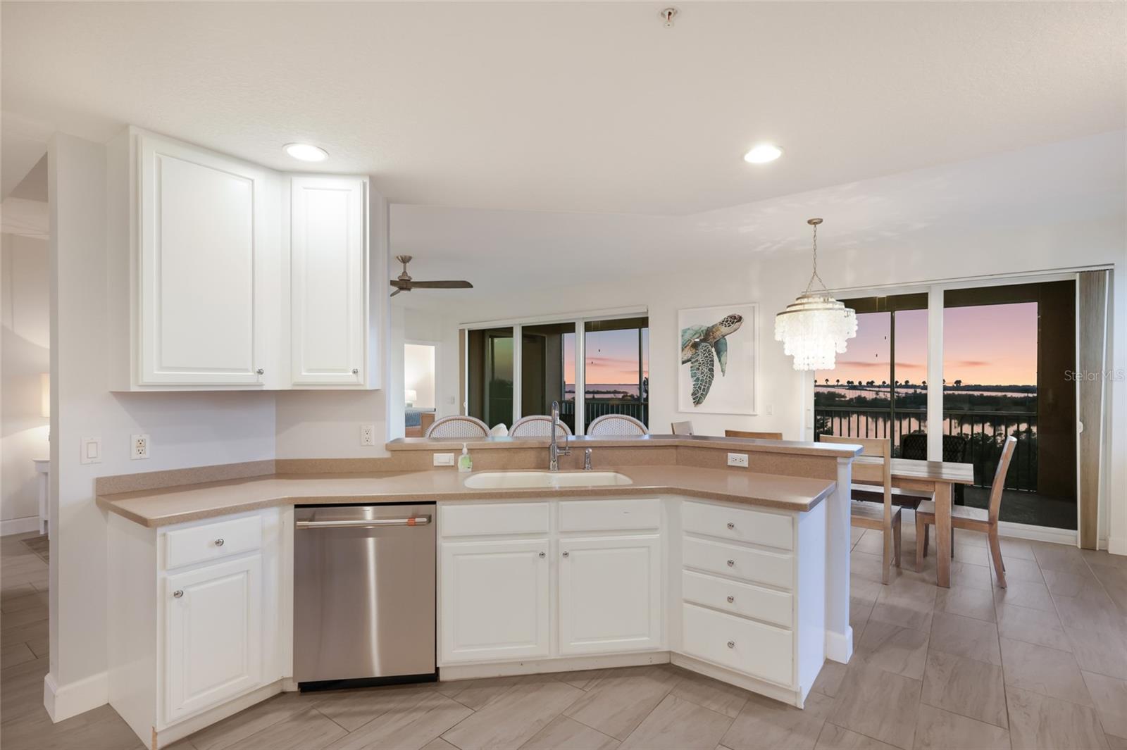 Image 11 of 87 For 13113 Gasparilla Road 503