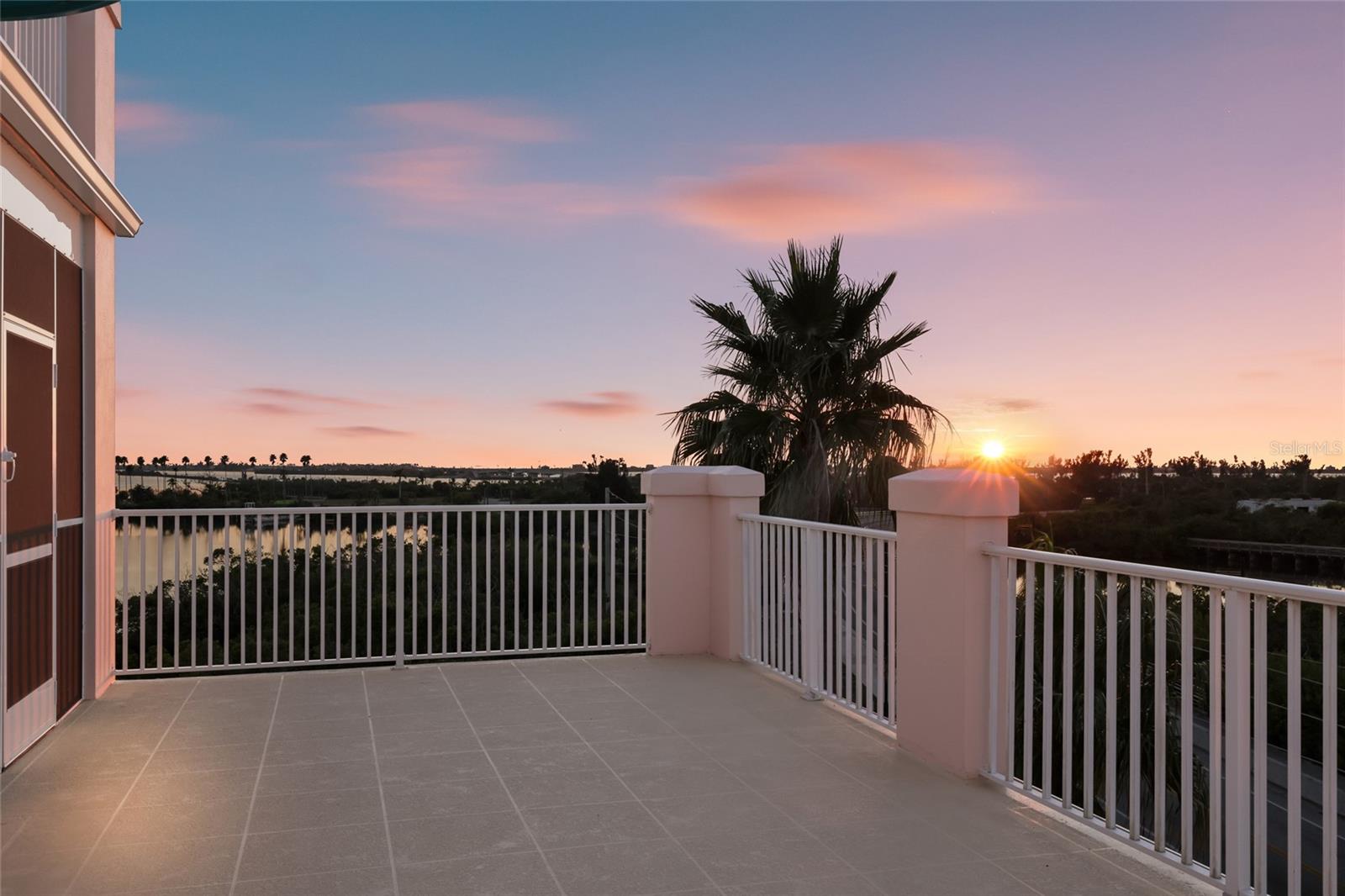 Image 25 of 87 For 13113 Gasparilla Road 503