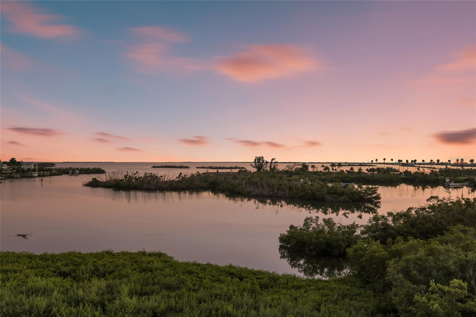 Image 29 of 87 For 13113 Gasparilla Road 503