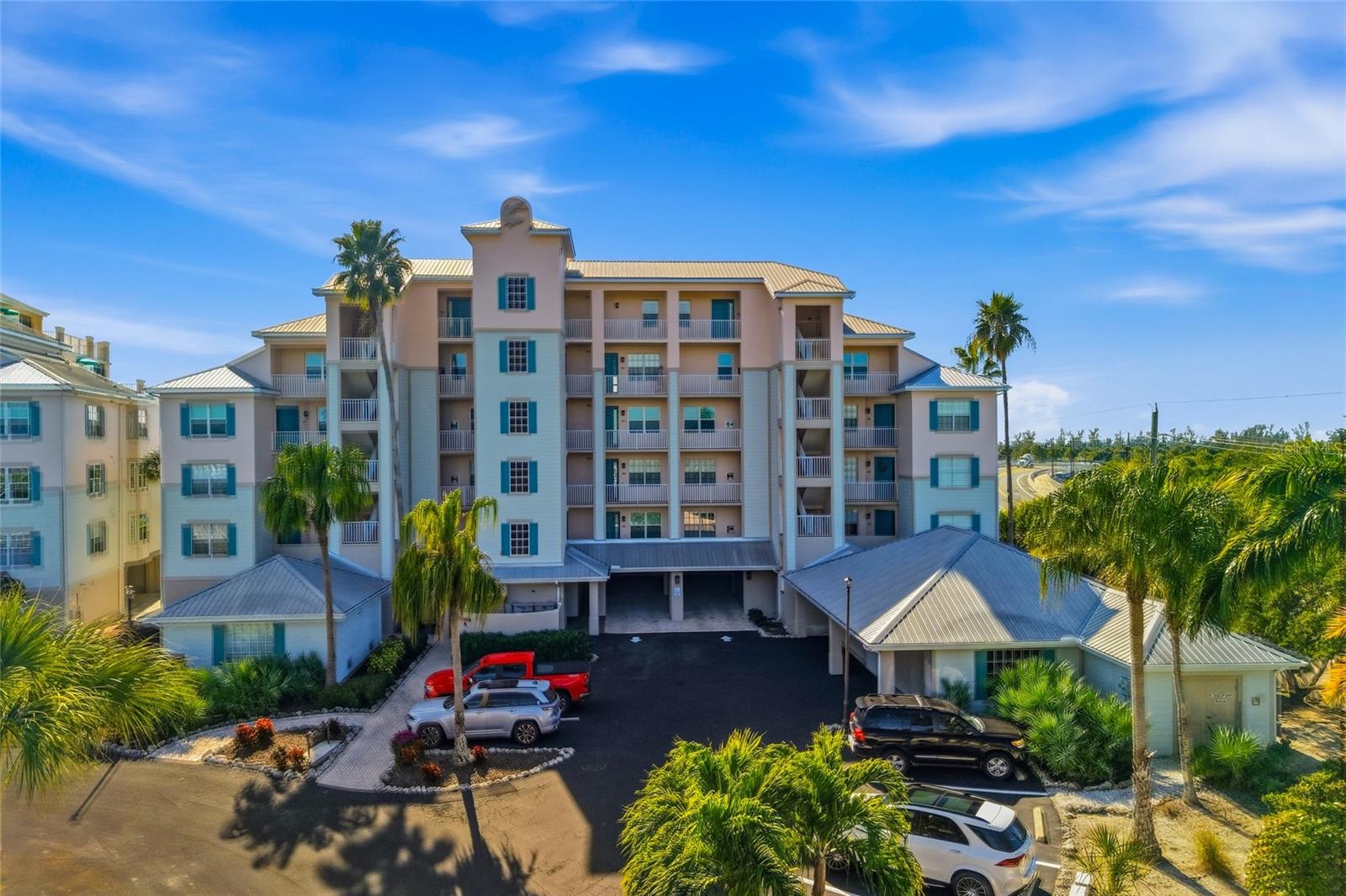 Image 41 of 87 For 13113 Gasparilla Road 503