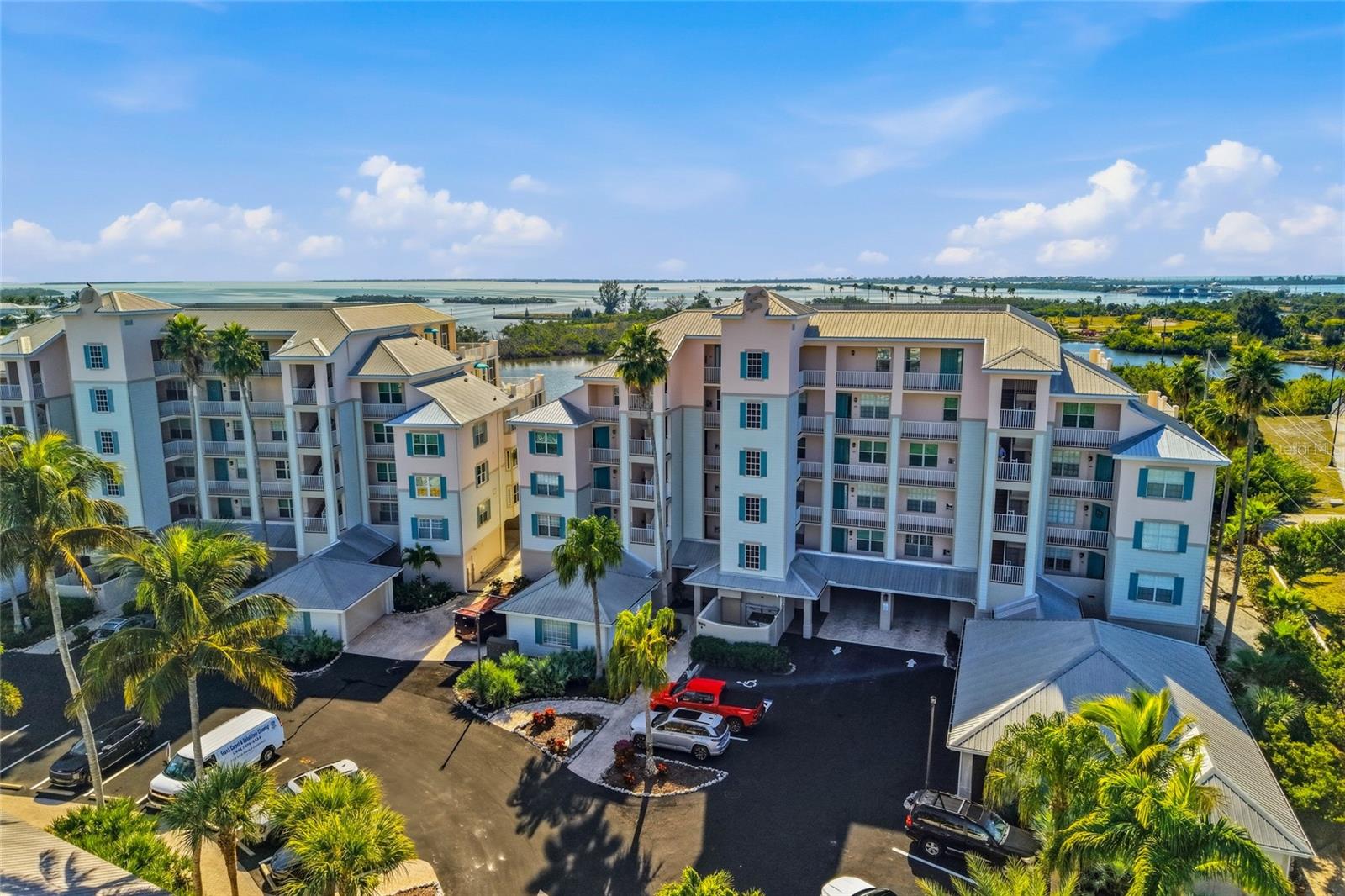 Image 42 of 87 For 13113 Gasparilla Road 503