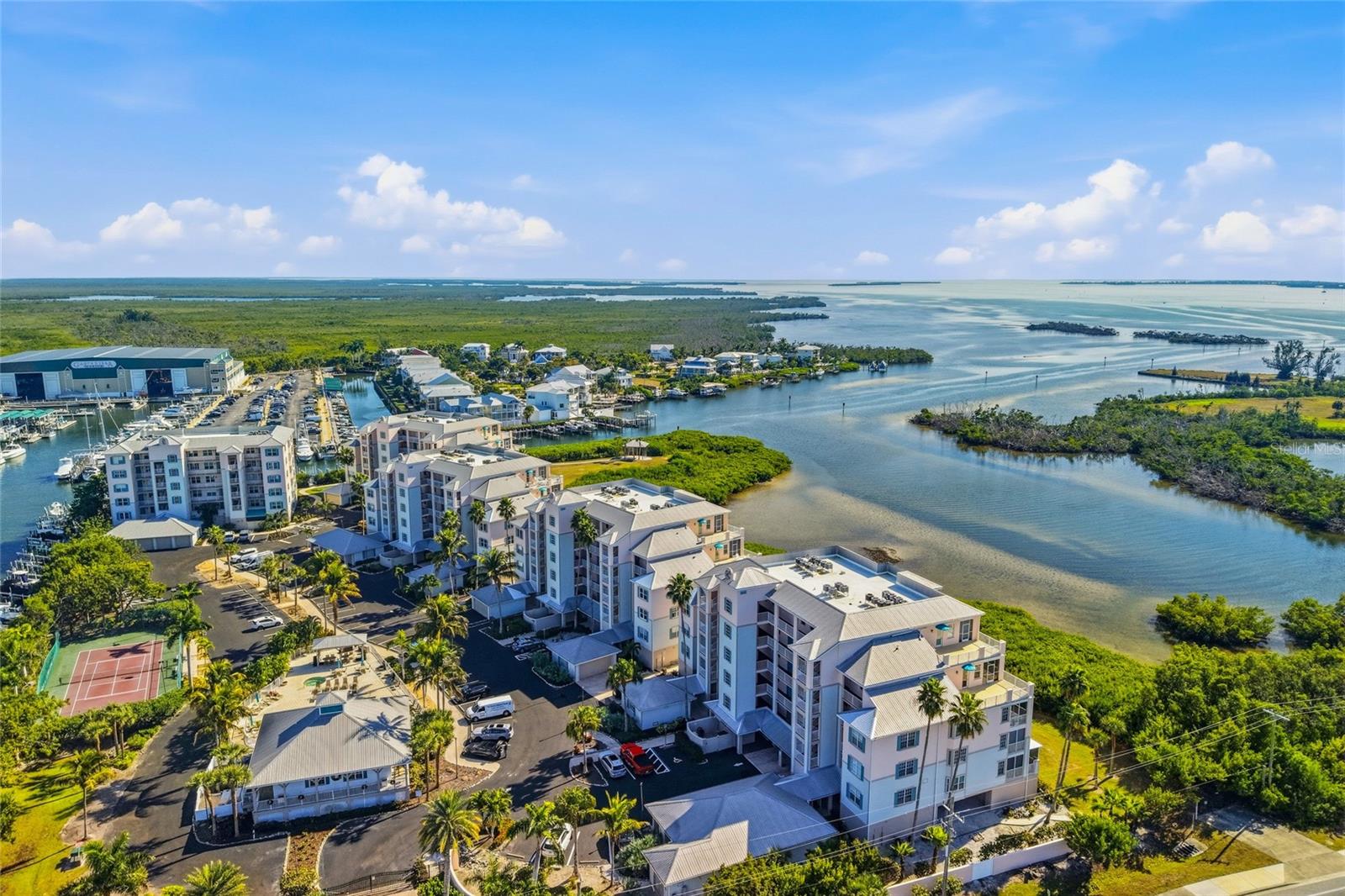 Image 44 of 87 For 13113 Gasparilla Road 503