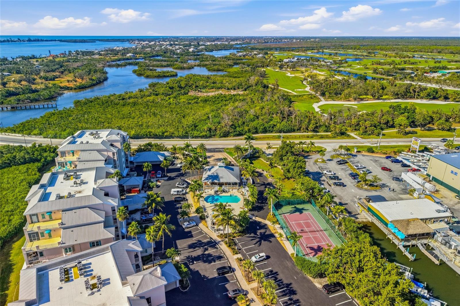 Image 48 of 87 For 13113 Gasparilla Road 503