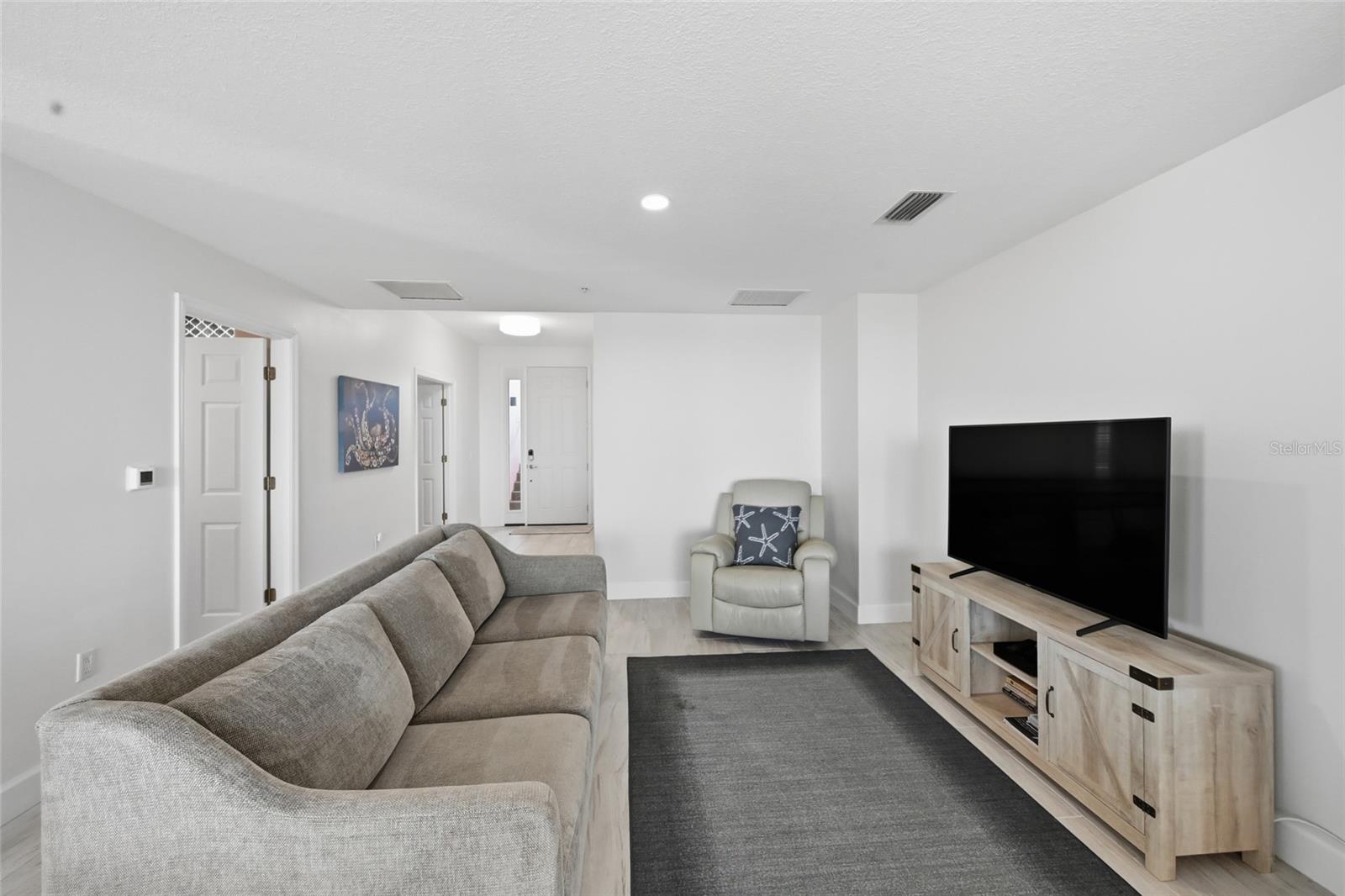 Image 54 of 87 For 13113 Gasparilla Road 503