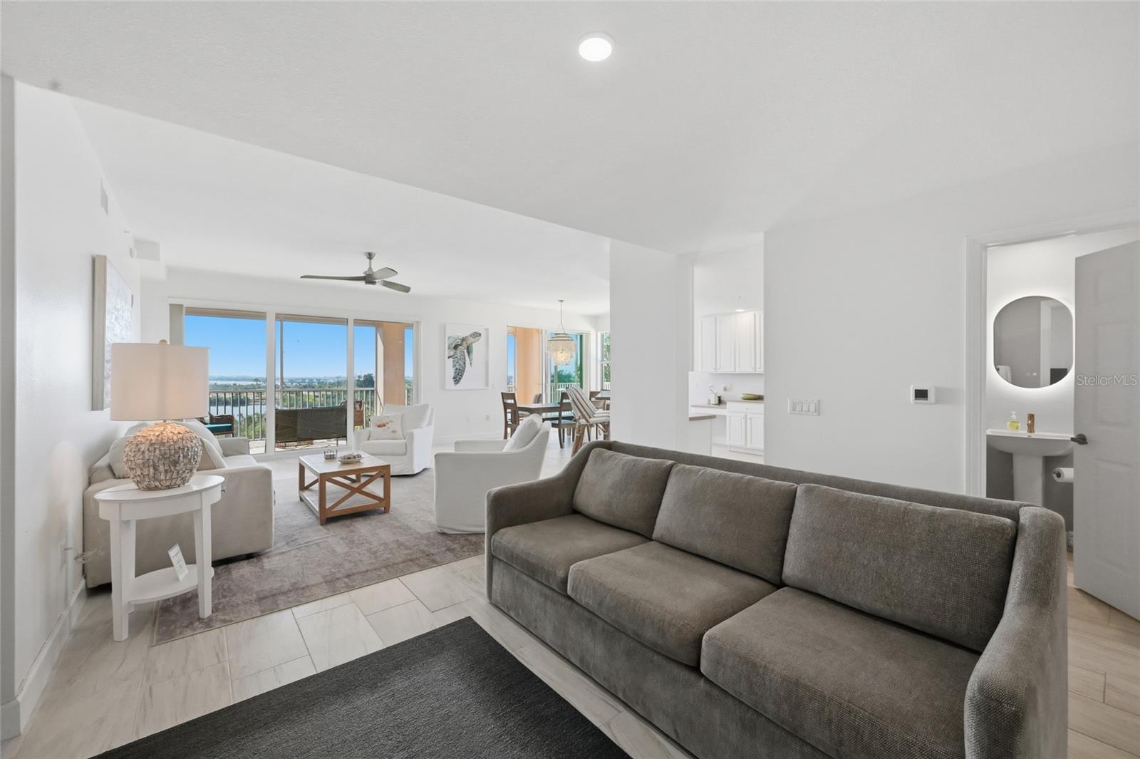 Image 66 of 87 For 13113 Gasparilla Road 503